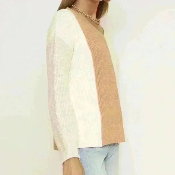 Colorblock tan sweater - Picture 4 of 4